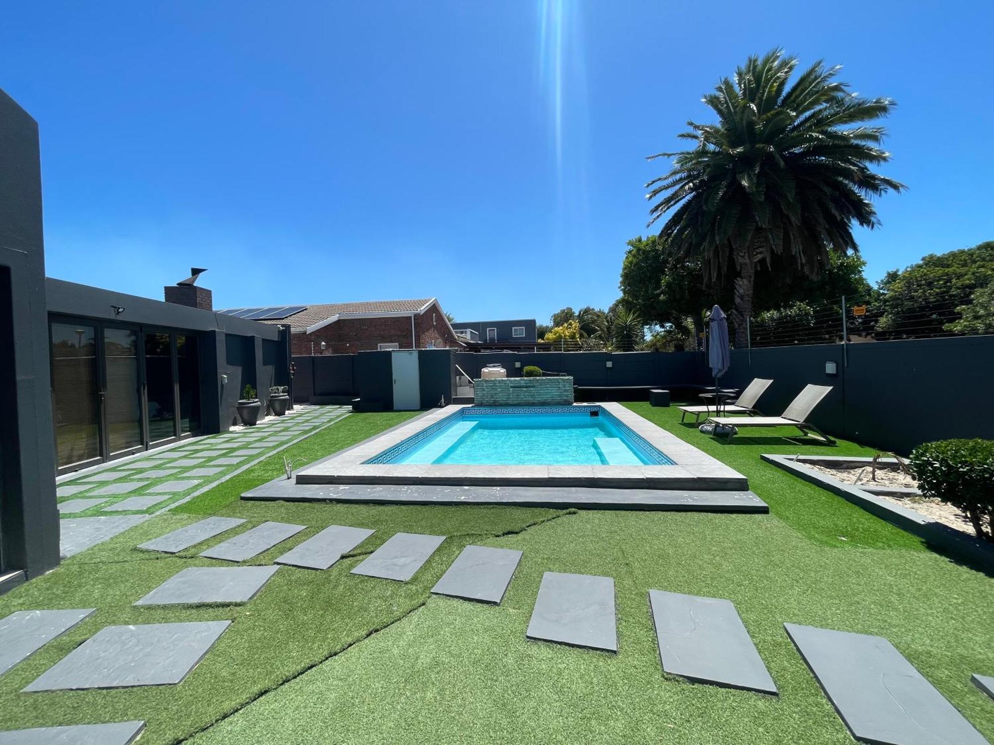 Relax * Cape Town